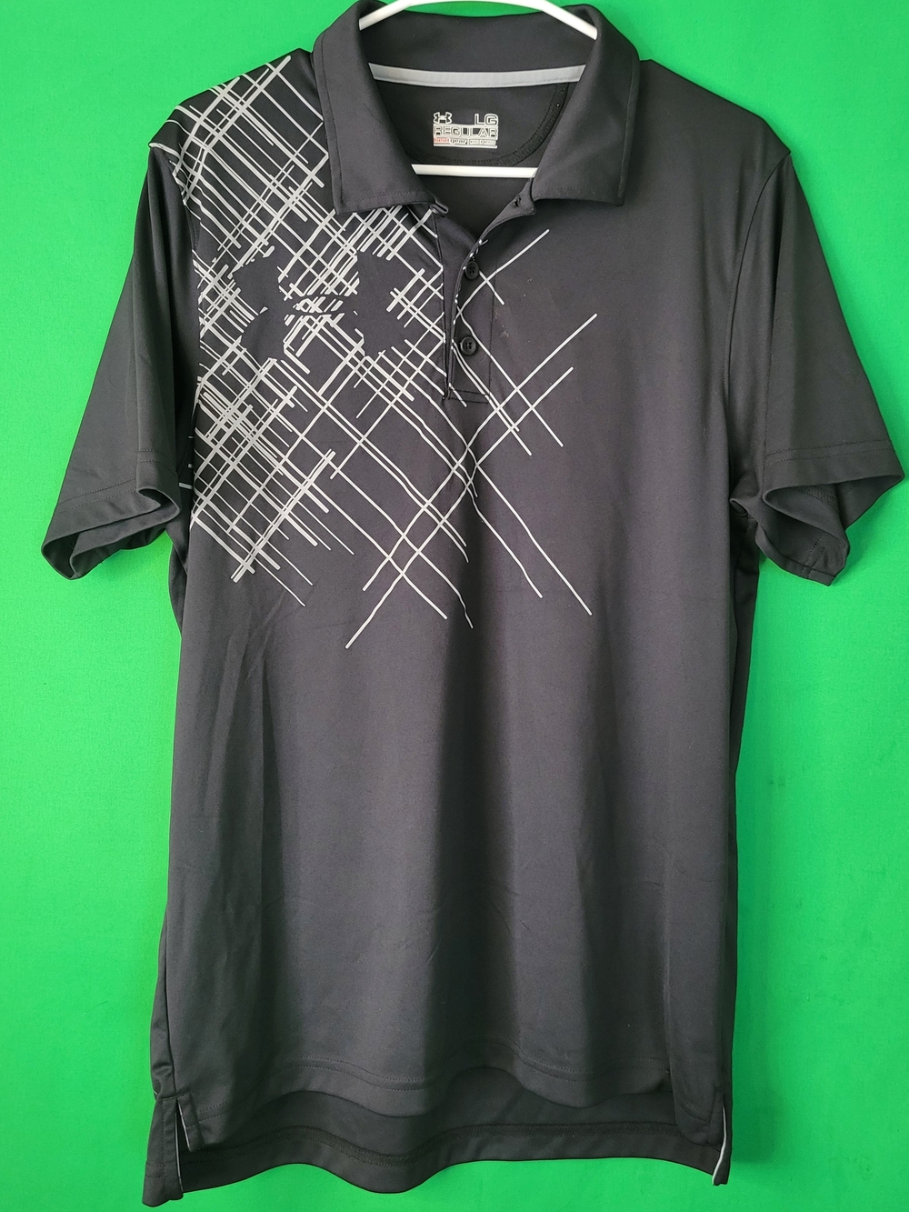 Mens Black Under Armour Golf Polo Shirt with Graphic Detail Size Large Heat Gear
